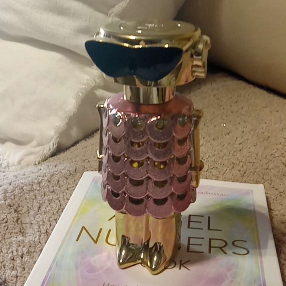 Paco Rabanne FAME (pink) limited edition perfume